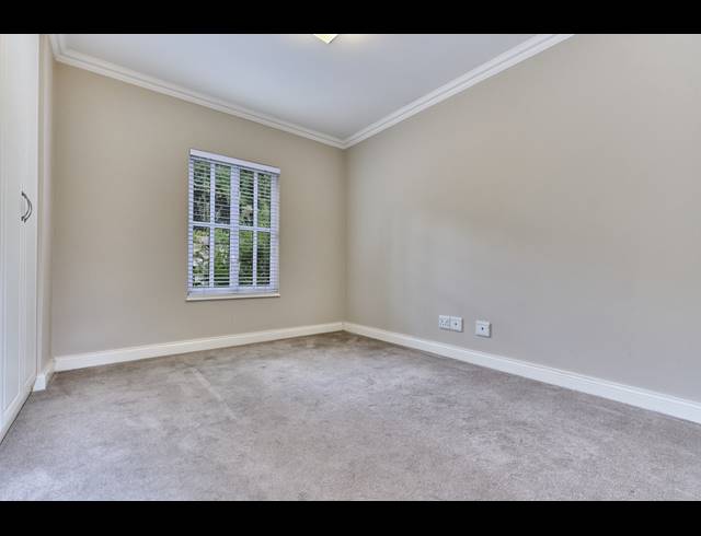 3 BEDROOM FREESTANDING FOR SALE IN WATERFALL VALLEY MATURE LIFESTYLE ESTATE